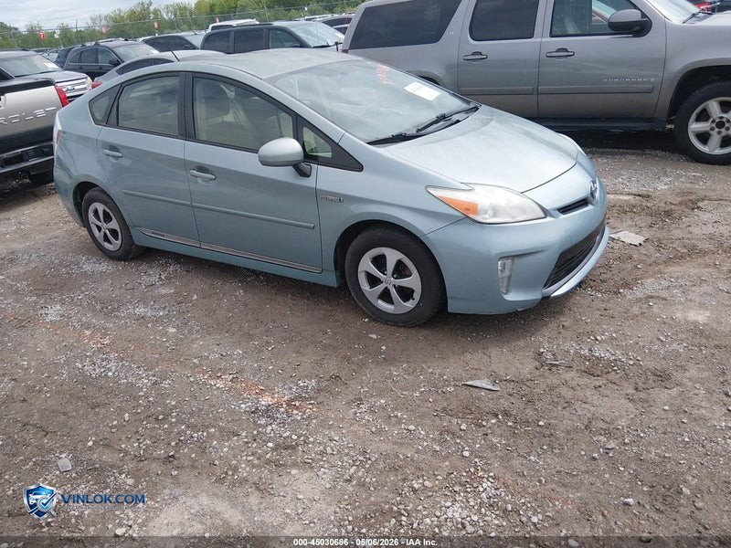 2013 TOYOTA PRIUS THREE – Lot 45030686 auction photo