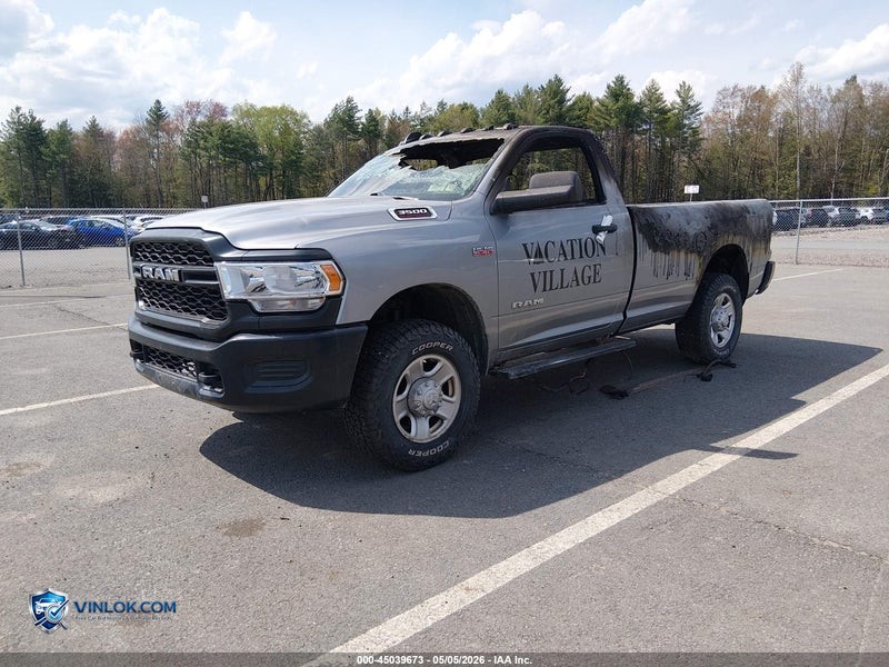 2020 RAM 3500 TRADESMAN  4X4 8' BOX – Lot 45039673 auction photo