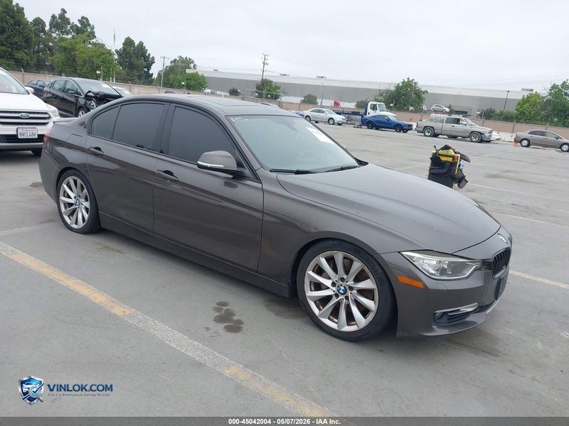 2013 BMW 335I   – Lot 45042004 auction photo