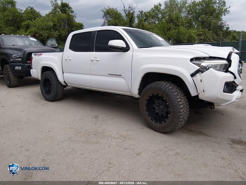 2017 TOYOTA TACOMA TRD SPORT – Lot 45059057 auction photo