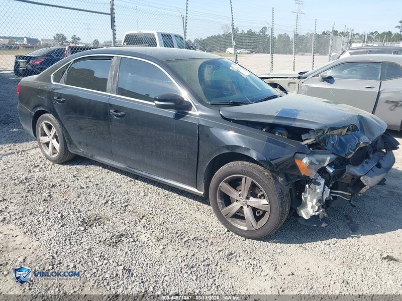 2013 VOLKSWAGEN PASSAT – Lot 44571047 auction photo