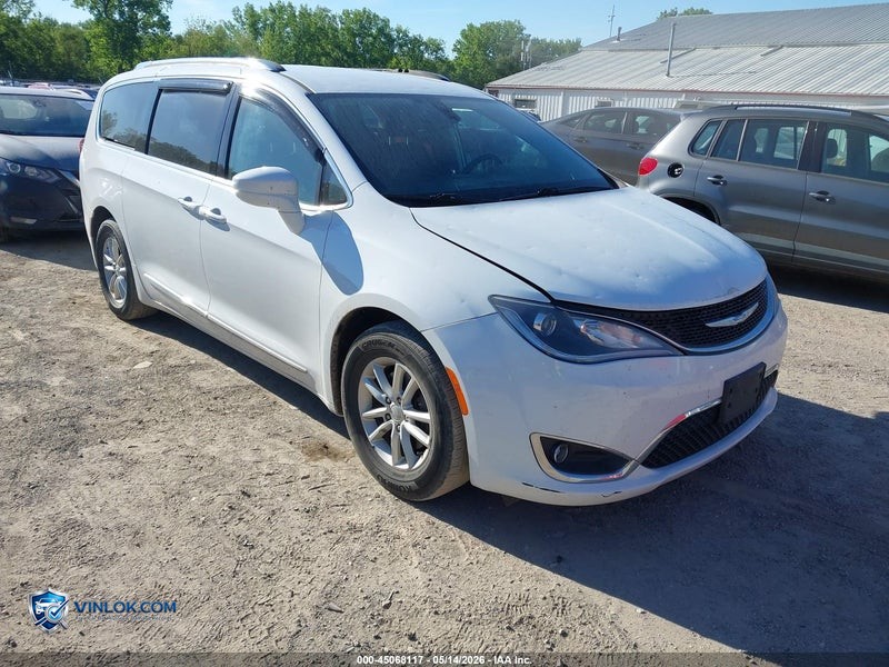 2018 CHRYSLER PACIFICA TOURING L – Lot 45068117 auction photo