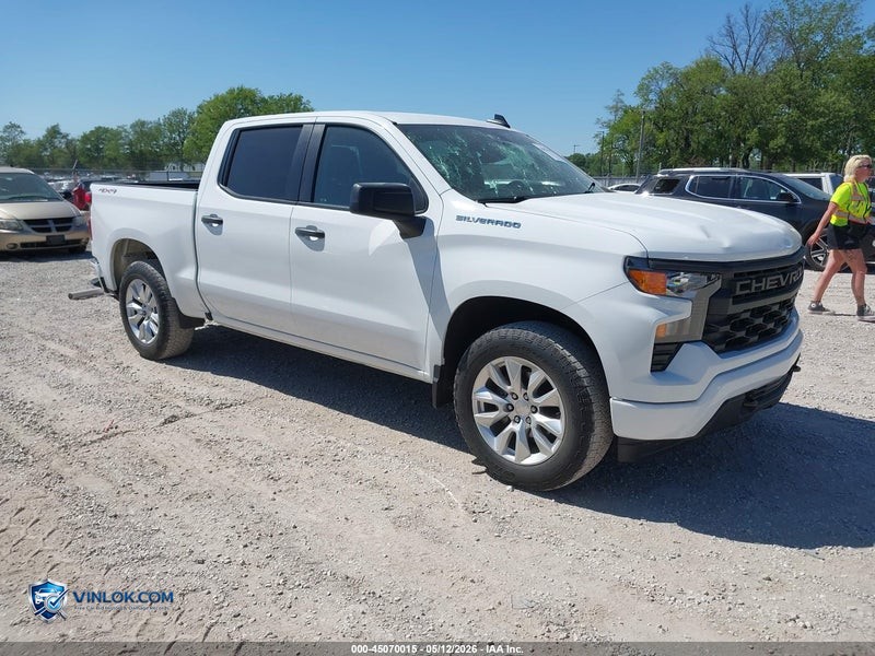 2023 CHEVROLET SILVERADO 1500 4WD  SHORT BED CUSTOM – Lot 45070015 auction photo