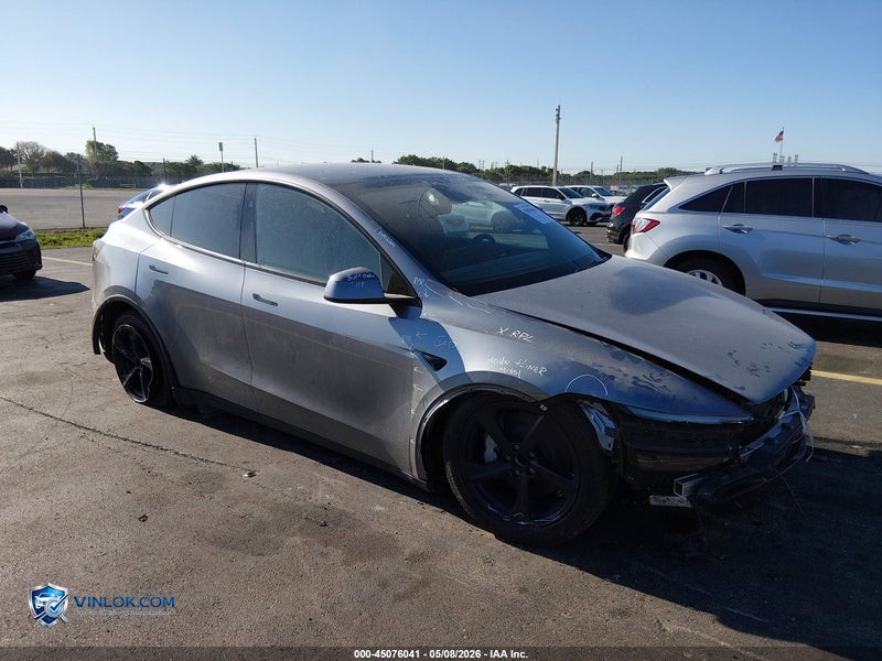 2026 TESLA MODEL Y   – Lot 45076041 auction photo