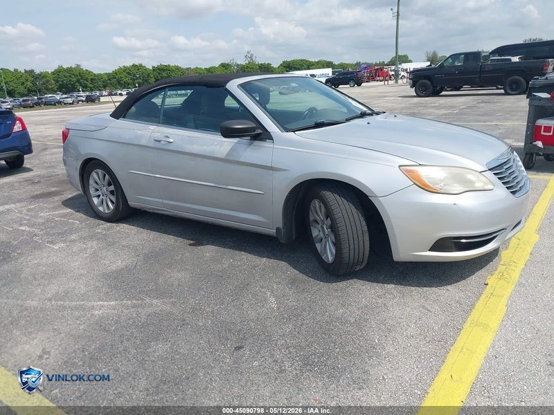 2011 CHRYSLER 200 TOURING – Lot 45090798 auction photo