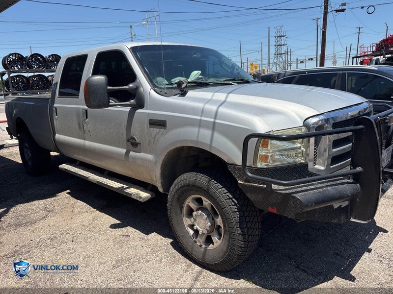 2005 FORD F-350 LARIAT/XL/XLT – Lot 45123196 auction photo