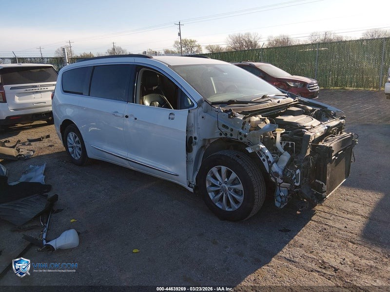2017 CHRYSLER PACIFICA – Lot 44639269 auction photo