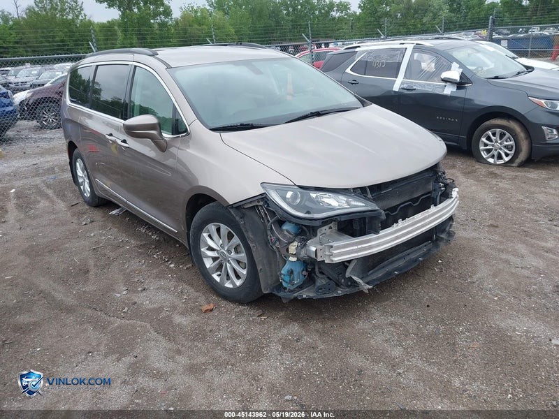 2017 CHRYSLER PACIFICA TOURING-L – Lot 45143962 auction photo