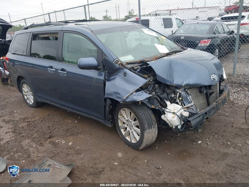 2013 TOYOTA SIENNA XLE 7 PASSENGER – Lot 45150937 auction photo