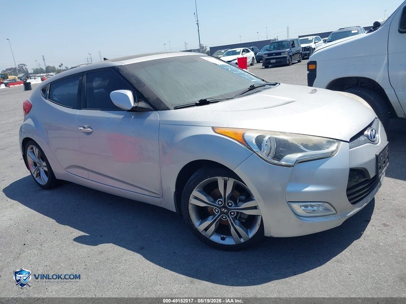 2013 HYUNDAI VELOSTER BASE W/BLACK – Lot 45152017 auction photo