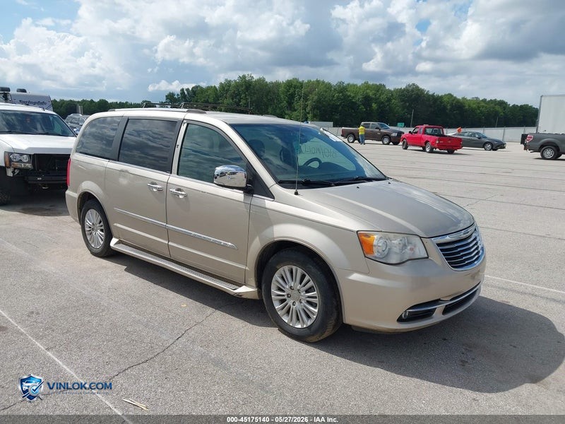 2014 CHRYSLER TOWN & COUNTRY LIMITED – Lot 45175140 auction photo