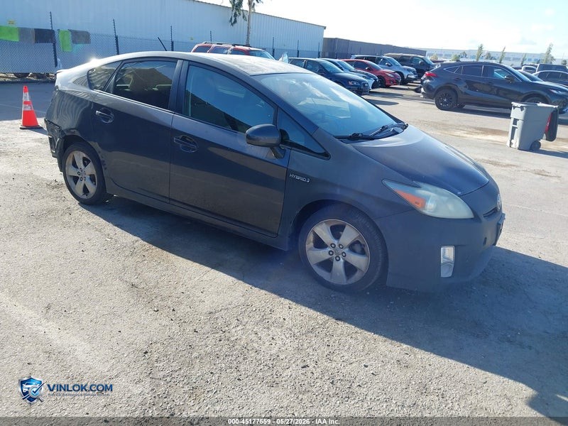 2011 TOYOTA PRIUS THREE – Lot 45177559 auction photo