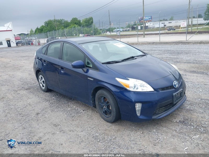 2013 TOYOTA PRIUS THREE – Lot 45198606 auction photo
