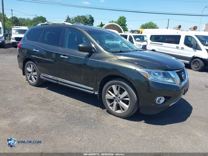2016 NISSAN PATHFINDER PLATINUM – Lot 45205773 auction photo