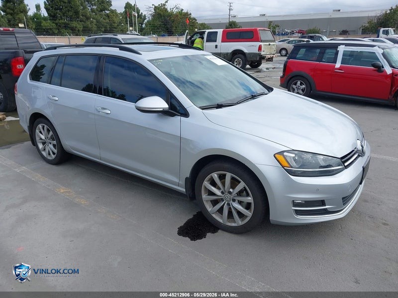 2015 VOLKSWAGEN GOLF SPORTWAGEN TSI SE 4-DOOR – Lot 45212906 auction photo