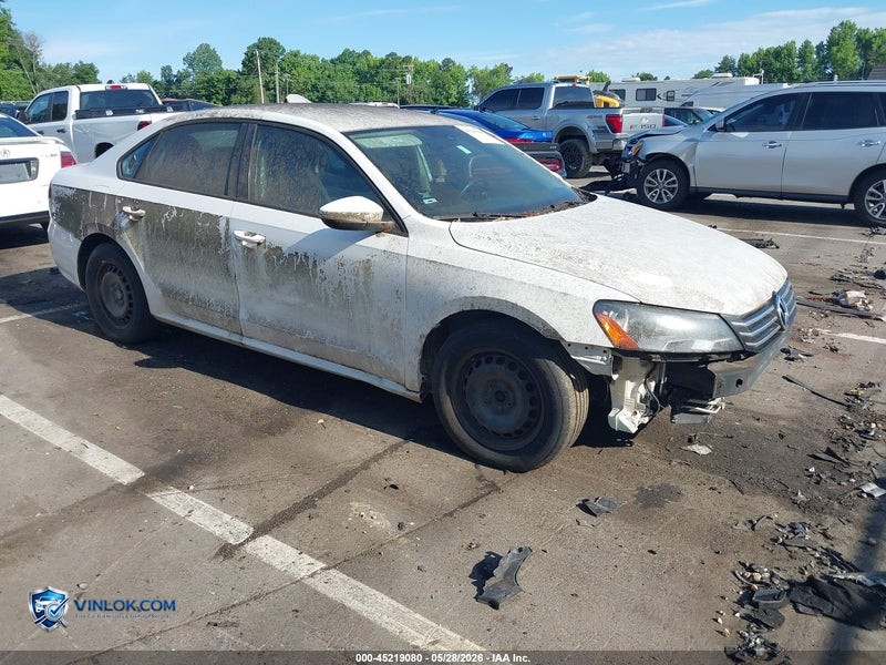 2012 VOLKSWAGEN PASSAT 2.5L S – Lot 45219080 auction photo