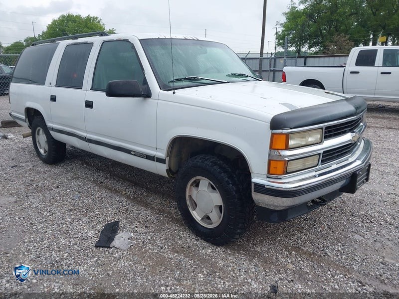 1996 CHEVROLET SUBURBAN K1500 – Lot 45224232 auction photo