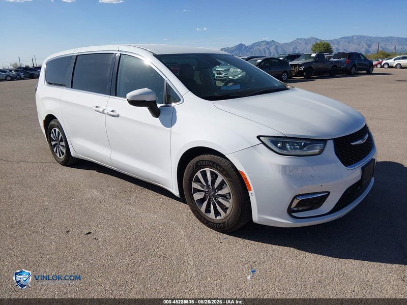 2023 CHRYSLER PACIFICA HYBRID TOURING L – Lot 45229816 auction photo