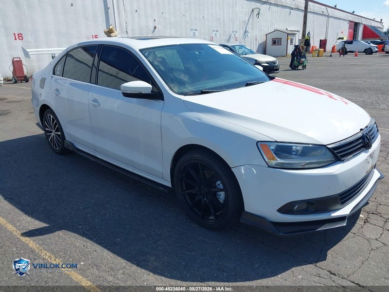 2012 VOLKSWAGEN JETTA 2.5L SEL PREMIUM – Lot 45236040 auction photo