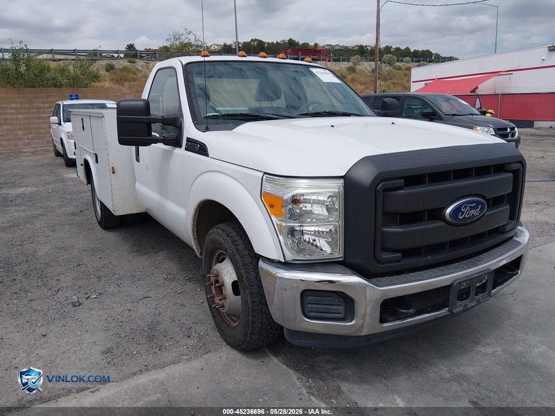 2016 FORD F-350 CHASSIS XL – Lot 45236696 auction photo