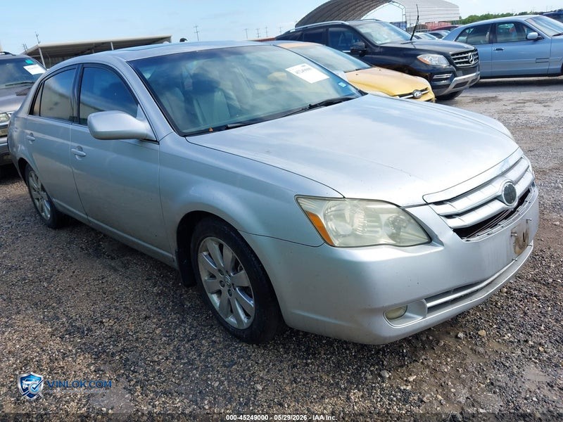 2005 TOYOTA AVALON XLS – Lot 45249000 auction photo
