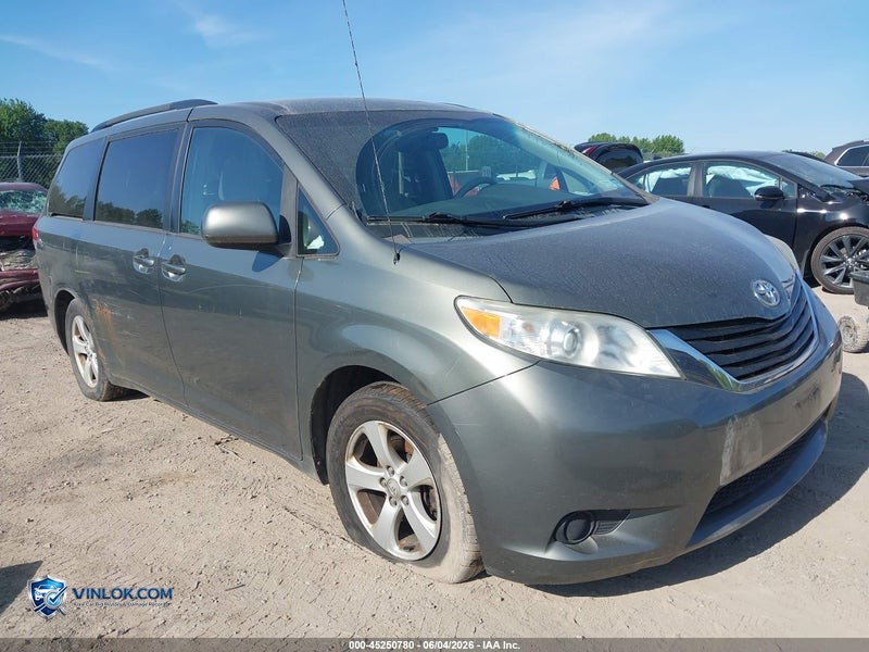 2011 TOYOTA SIENNA LE V6 – Lot 45250780 auction photo