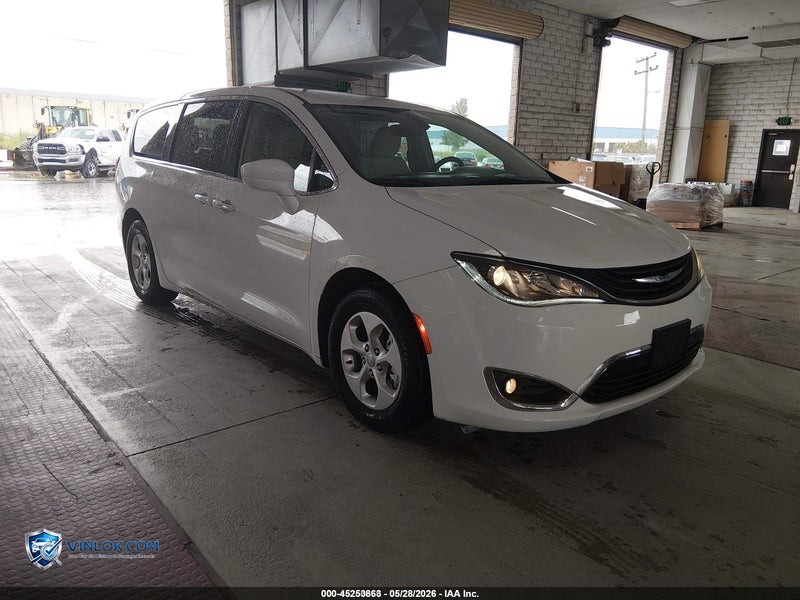 2018 CHRYSLER PACIFICA HYBRID TOURING PLUS – Lot 45253863 auction photo
