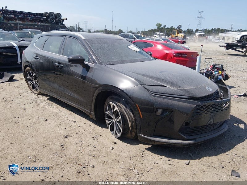 2025 TOYOTA CROWN SIGNIA – Lot 44759848 auction photo