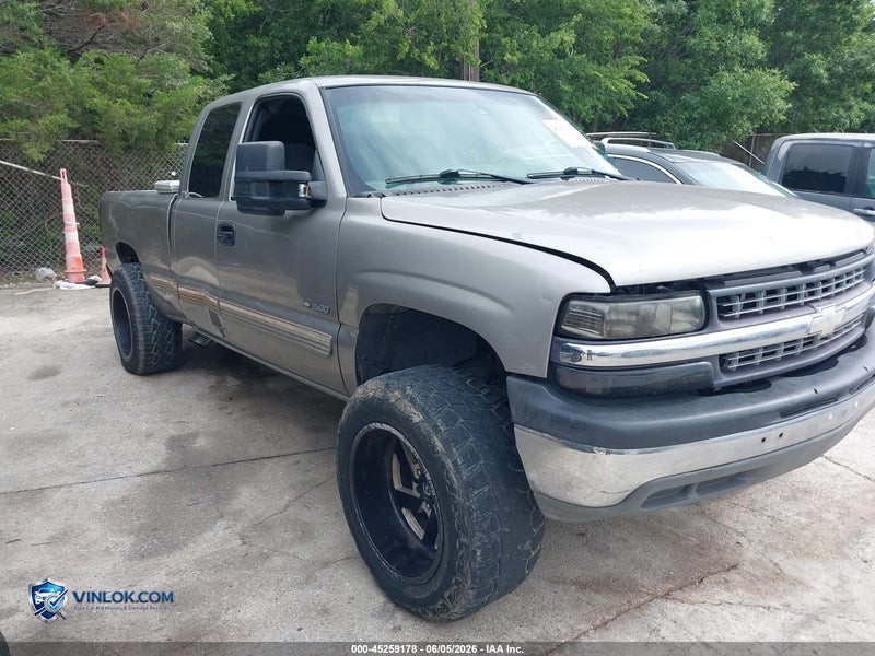 2001 CHEVROLET SILVERADO 1500 LS – Lot 45259178 auction photo