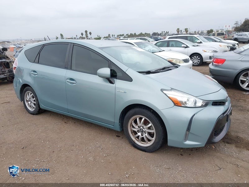 2015 TOYOTA PRIUS V THREE – Lot 45265732 auction photo