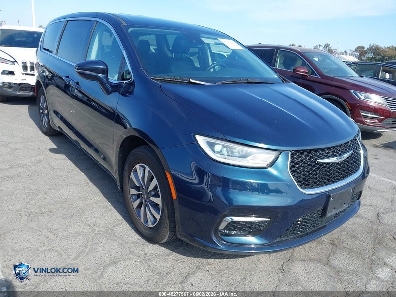 2022 CHRYSLER PACIFICA HYBRID TOURING L – Lot 45277567 auction photo
