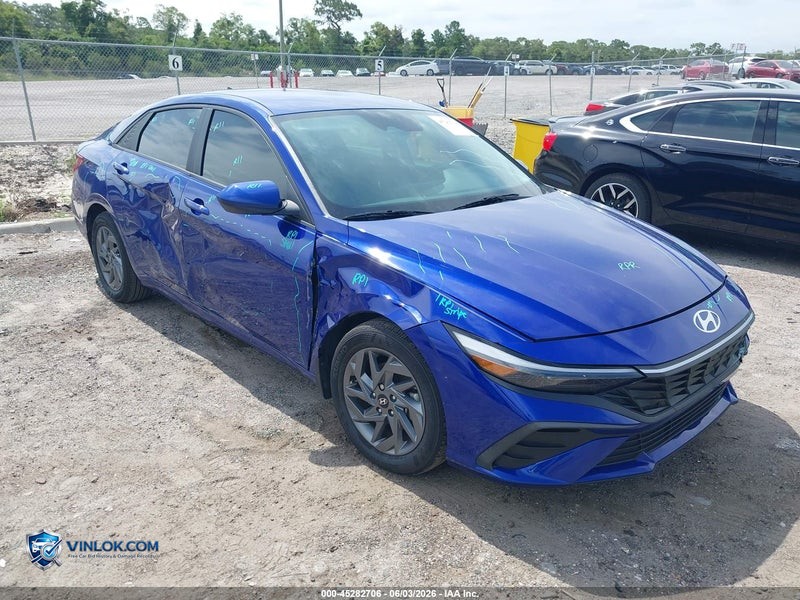 2024 HYUNDAI ELANTRA HYBRID BLUE – Lot 45282706 auction photo