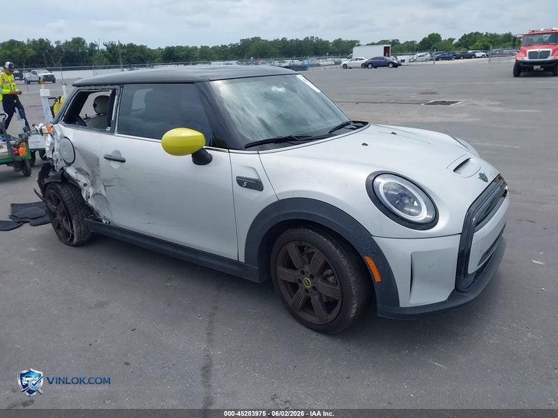 2022 MINI SE HARDTOP COOPER – Lot 45283975 auction photo