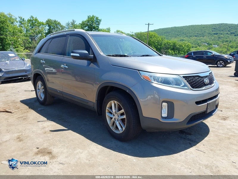 2015 KIA SORENTO LX – Lot 45292316 auction photo