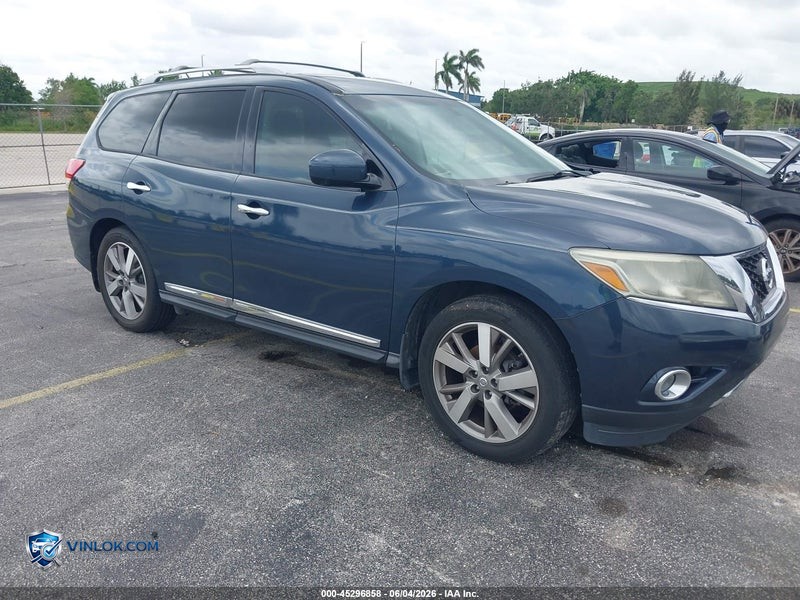 2015 NISSAN PATHFINDER PLATINUM – Lot 45296858 auction photo