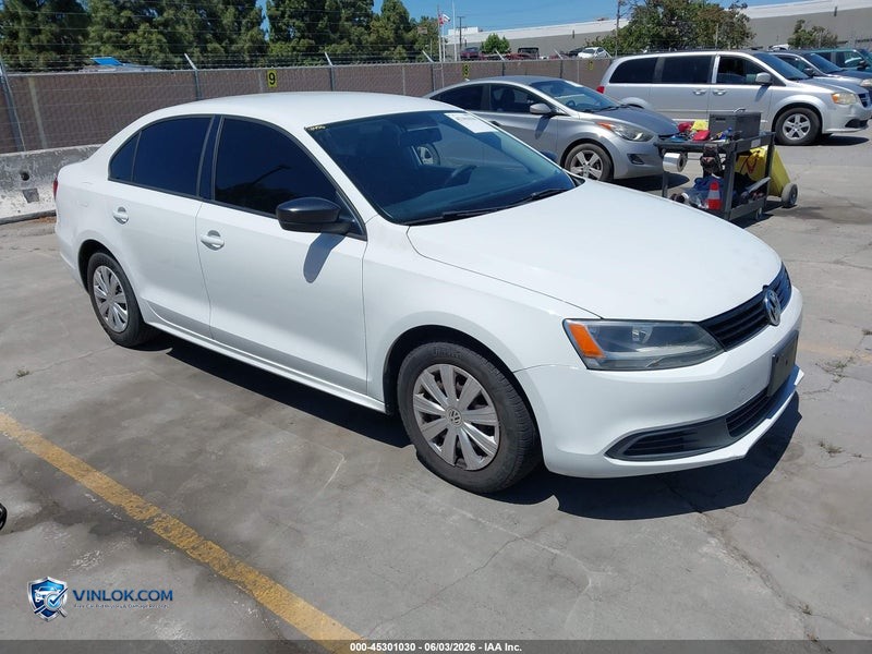 2014 VOLKSWAGEN JETTA 2.0L S – Lot 45301030 auction photo