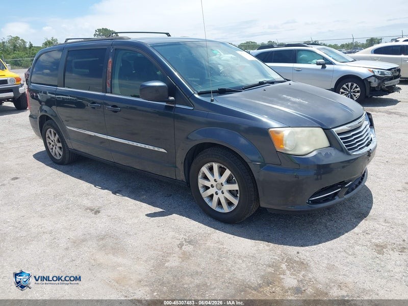 2014 CHRYSLER TOWN & COUNTRY TOURING – Lot 45307483 auction photo