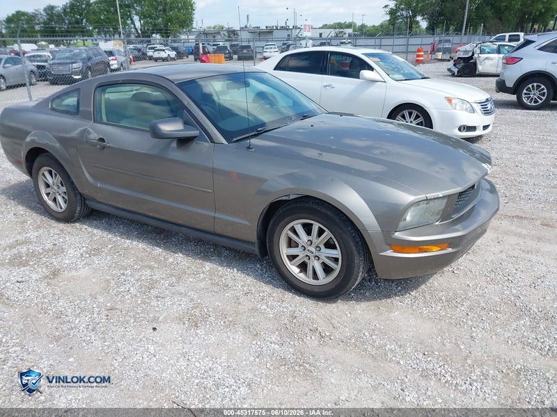 2005 FORD MUSTANG V6 DELUXE/V6 PREMIUM – Lot 45317575 auction photo