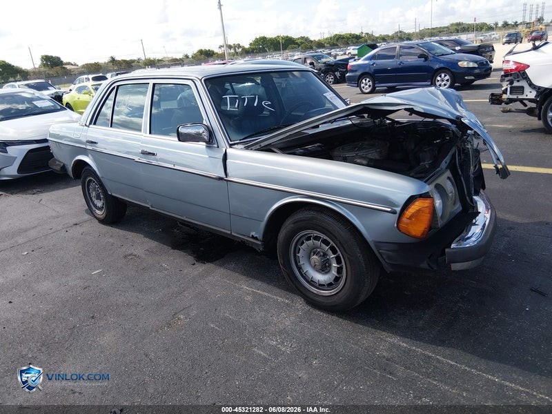 1982 MERCEDES-BENZ 240 D – Lot 45321282 auction photo