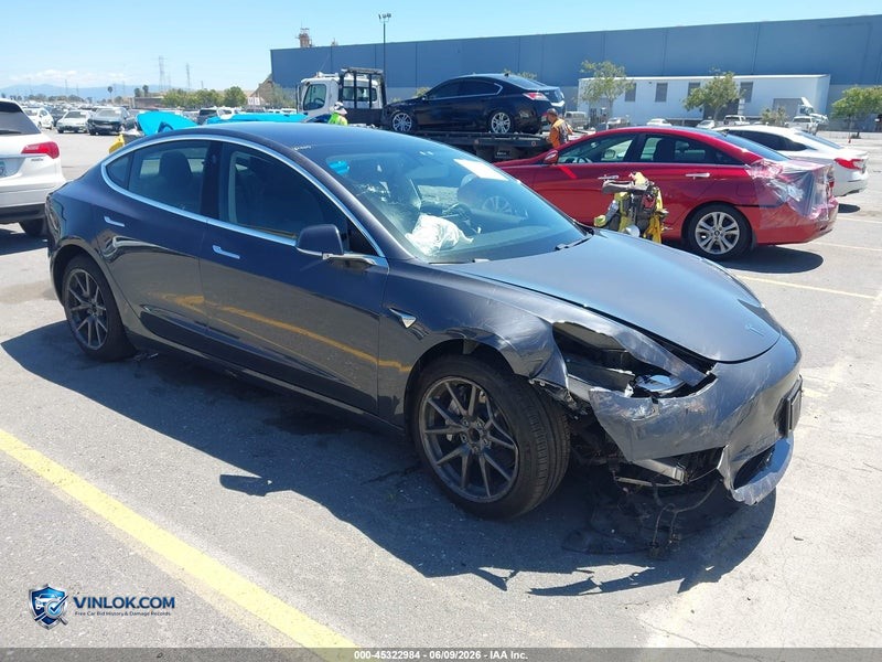 2018 TESLA MODEL 3 LONG RANGE/MID RANGE – Lot 45322984 auction photo