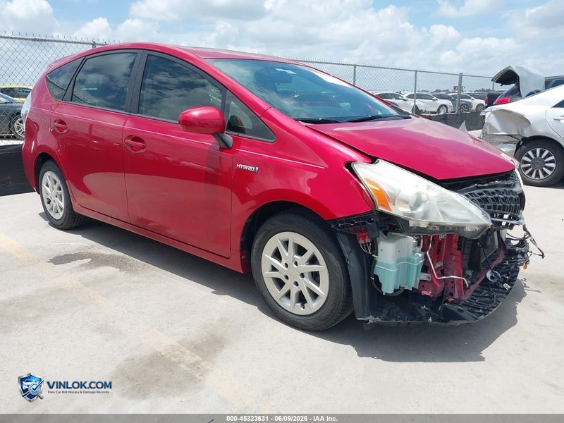2013 TOYOTA PRIUS V THREE – Lot 45323631 auction photo