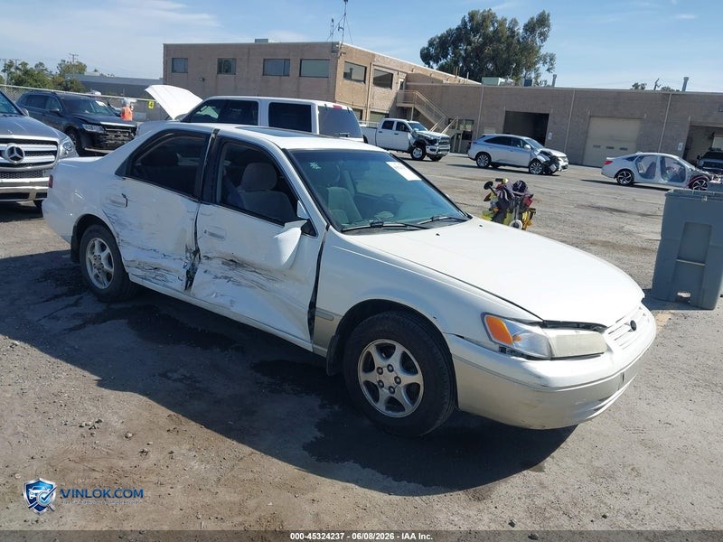 1999 TOYOTA CAMRY LE – Lot 45324237 auction photo