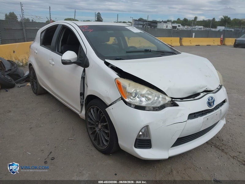2013 TOYOTA PRIUS C TWO – Lot 45330356 auction photo