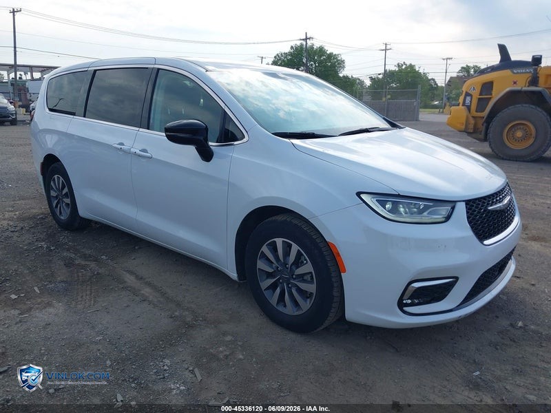 2024 CHRYSLER PACIFICA HYBRID SELECT – Lot 45336120 auction photo