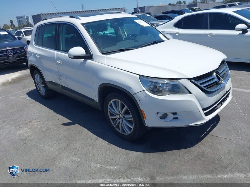 2011 VOLKSWAGEN TIGUAN SEL – Lot 45343245 auction photo
