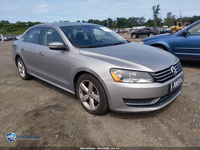 2013 VOLKSWAGEN PASSAT 2.5L SE – Lot 45344404 auction photo