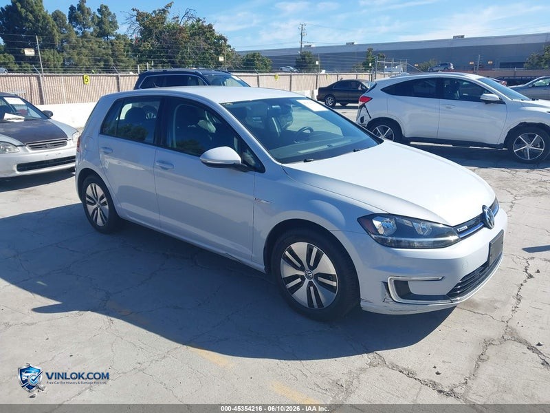 2017 VOLKSWAGEN E-GOLF SE – Lot 45354216 auction photo