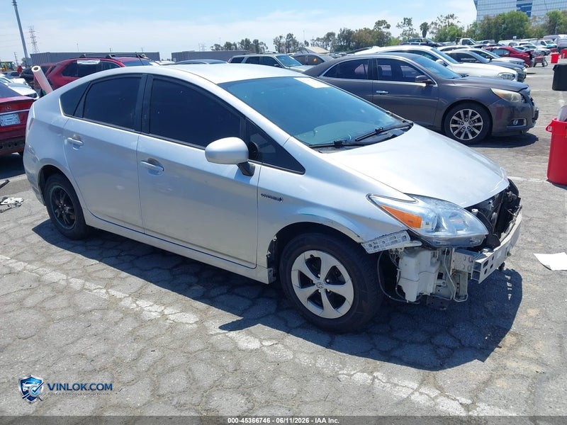 2013 TOYOTA PRIUS THREE – Lot 45366746 auction photo