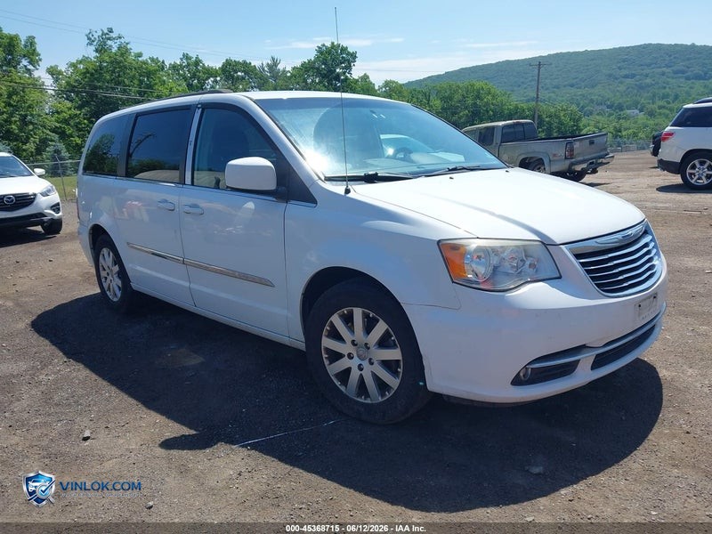 2014 CHRYSLER TOWN & COUNTRY TOURING – Lot 45368715 auction photo