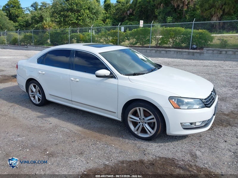 2015 VOLKSWAGEN PASSAT 2.0L TDI SEL PREMIUM – Lot 45375485 auction photo